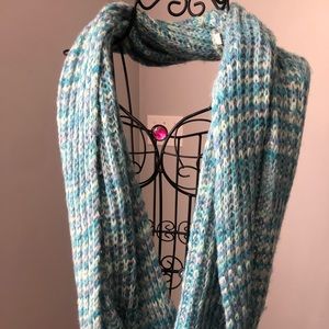 ☃️SALE Knitted Infinity Scarf